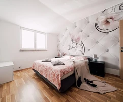 Samostatne stojaci rodinný dom s bazénom na predaj v Preku v Chorvátsku