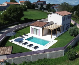 Istria Marčanában medencés villa eladó Horvátországban