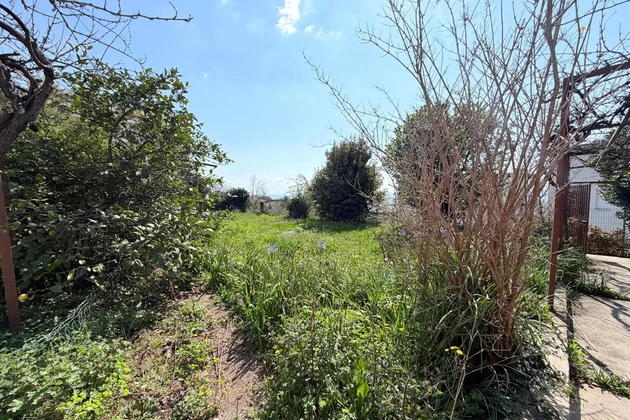 Rijeka, Kantrida, Haus mit 54 m², Meerblick und großzügigem Garten von 813 m²