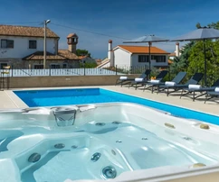 Schönes Haus mit Pool und Meerblick, Istrien, Poreč