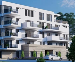 Omiš, espacioso apartamento de dos dormitorios con jardín en segunda línea del mar