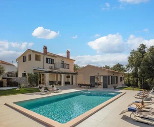 Villa moderna con piscina in vendita a Labin in Croazia