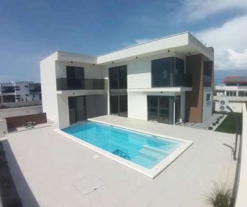Modern Villa with Pool in Privlaka – Just 300 m from the Sea and Sandy Beaches