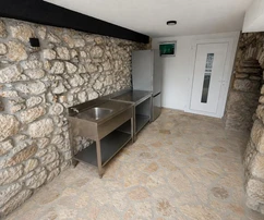 Crikvenica-Gegend - Haus mit 2 Wohneinheiten und Garten!