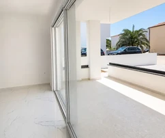 (S2) - Luxury two-bedroom apartment on the ground floor - 2 parking spaces