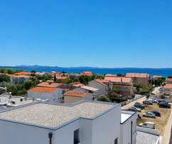 ( S1 ) Luxusný dvojizbový apartmán - Vlastná záhrada - 2 parkovacie miesta