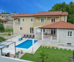 Istrie, région de Poreč, spacieuse villa avec vue panoramique à vendre