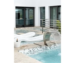 Luksuzna vila s privatnim spa centrom i panoramskim pogledom na more
