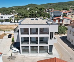 Apartamento en venta en Tribunj, Sovlje, cerca del mar