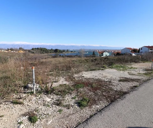 Land third row from the sea - Nin - ideal for a detached house