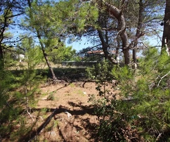 Prime building land just 400m from the beach - Vir Island