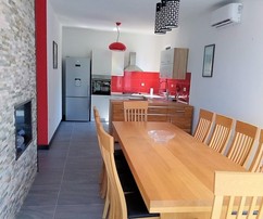 Villa di lusso Korcula: proprietà fronte mare con piscina