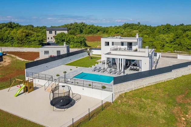 Na prodej: Svetvinčenat-Režanci, moderní vila s bazénem