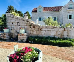 Prvic Luka, partially renovated stone house, first row to the sea, 298 m²