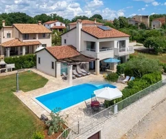 Poreč, Istrie: Exkluzivní vila na prodej s úchvatným panoramatickým výhledem