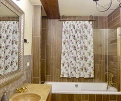 Kompleks dwóch domów na sprzedaż w Rogoznicy w Chorwacji