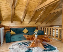 Mountain cabin with pool for sale in Fužine in Croatia