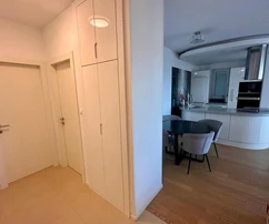 Split, Žnjan, exklusives Penthouse mit großzügiger Terrasse und schönem Meerblick