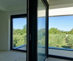 Villa avec deux appartements et une piscine à vendre à Malinska en Croatie