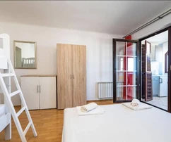 Willa z apartamentami i widokiem na morze na sprzedaż w Chorwacji