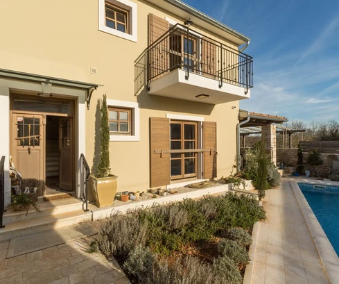 Casa independiente con piscina en venta en Istria, Croacia