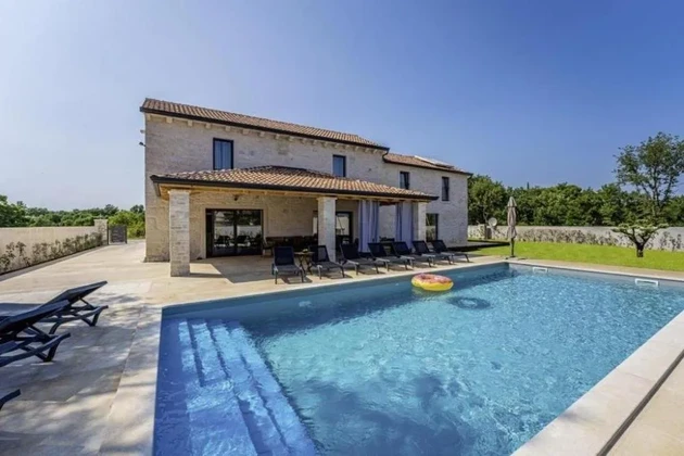 Belle villa en pierre avec piscine, Istrie, Kanfanar