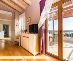 Villa with a swimming pool for sale in Medulin in Croatia