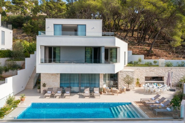 Luxusná vila v prestížnej lokalite, Brač