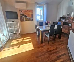 Appartamento attraente con vista mare, in una posizione tranquilla!