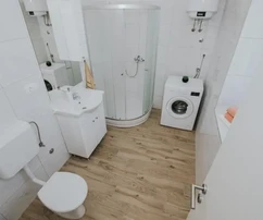 Drvenik Mali, maison jumelée de 135 m2 avec vue sur la mer, à 300 m de la plage