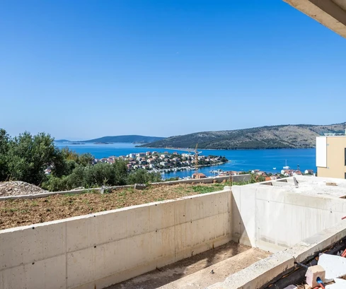 Luxusvilla mit Meerblick in Seget zu verkaufen in Kroatien