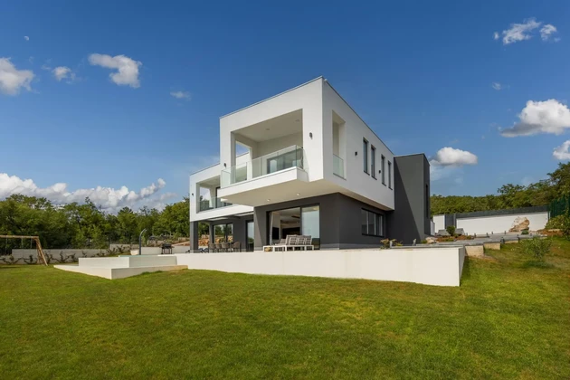 Kostrena, villa di lusso con vista panoramica e piscina