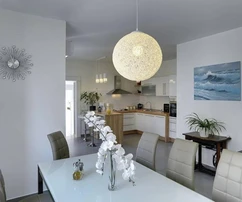 Vila u Medulinu na prodej s bazénem a zahradou v Chorvatsku