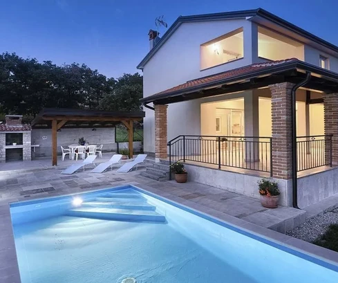 Piękna willa z basenem, Istria, Kastelir