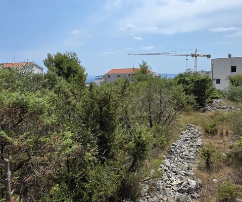 Čiovo, Okrug G., Baugrundstück 848 m² in M1-Zone, Meerblick