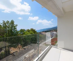Opatija private, exclusive four-room apartment 139 m², swimming pool, fitness room