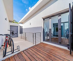 Luxusvilla direkt am Meer in Blato zu verkaufen in Kroatien