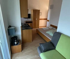 Casa con appartamenti in vendita a Vrsi Zukve in Croazia
