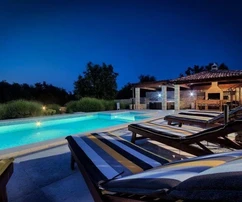 Bellissima villa con piscina, Istria, Svetvinčenat