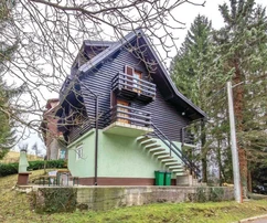 Casa de madera, Gorski kotar, Hajdine, 75 m², terreno de 1500 m²