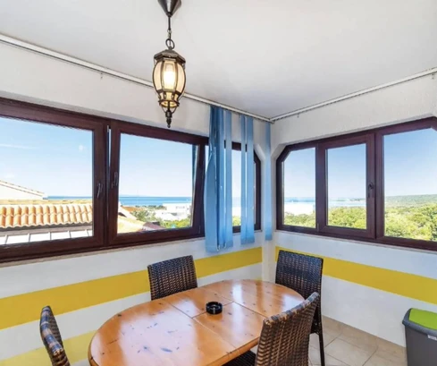 Villa con appartamenti e vista mare in vendita in Croazia