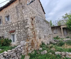 Marina, Center, old stone house 70 m2 + 80m2 unfinished, needs renovation