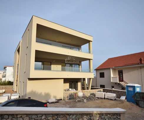 Vodice - Luxus-Penthouse S4 mit Aufzug, Meerblick, Top-Lage