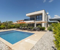 Istrien, Vodnjan - Eine private mediterrane Oase mit beheiztem Pool und Meerblick