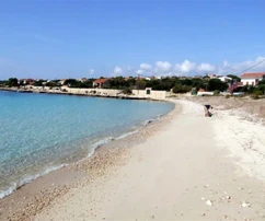 Дрвеник Мали, участок под застройку 650 м2, 200 м от моря