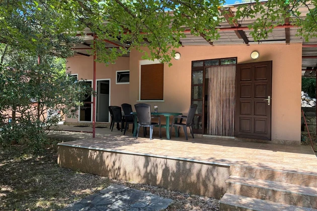 ¡Oportunidad rara! Pinezići, isla de Krk - 2 edificios, 67 m², 215 000 EUR!