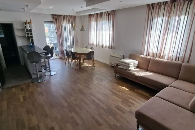 Trogir, Centrum, 4-izbový byt 110 m2, novšia výstavba, TOP lokalita!!!