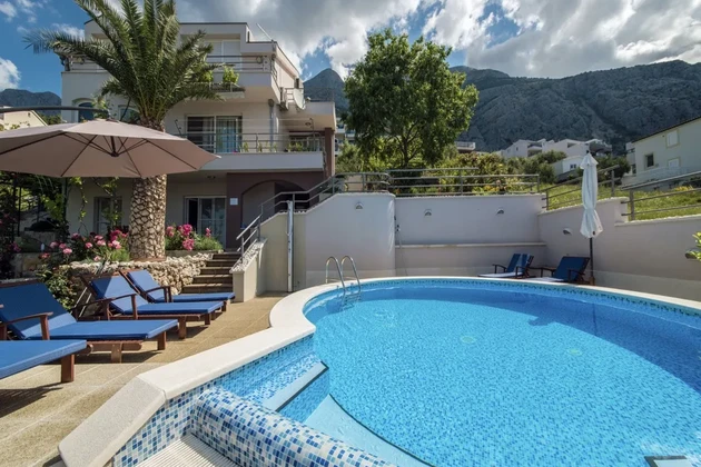Garden Sea View House in Makarska