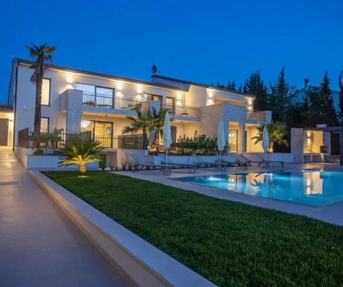 Poreč, Isztria – Kivételes tengerre néző villa eladó