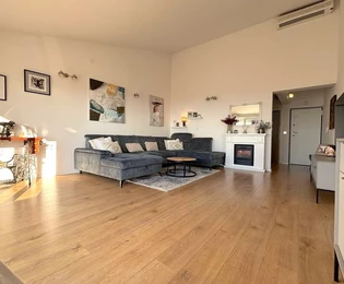 Split, Znjan penthouse 119,6 m²-es, tengerre néző kilátással és 2 parkolóhellyel